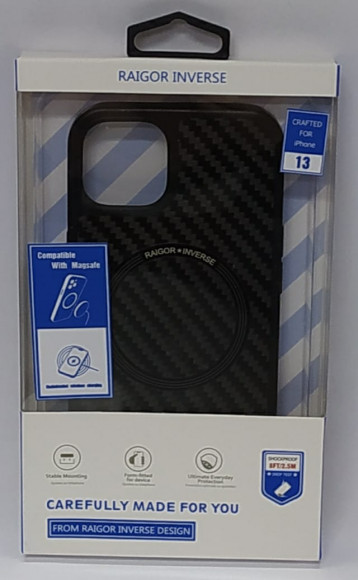 Накладка для iPhone 13 Raigor MagSafe пластик под карбон чёрная